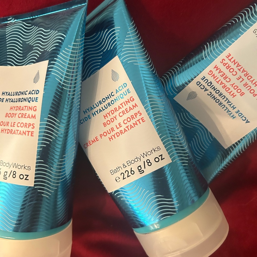 Bath and Body Works Hyaluronic Skin cream x3 new